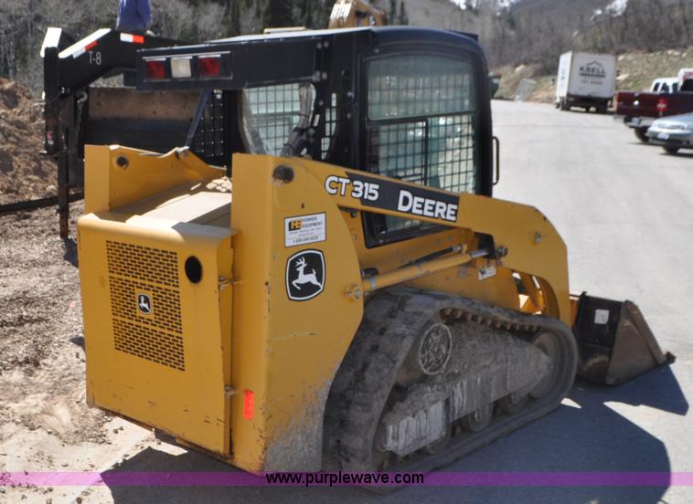 image for item G7343 2009 John Deere CT315 skid steer