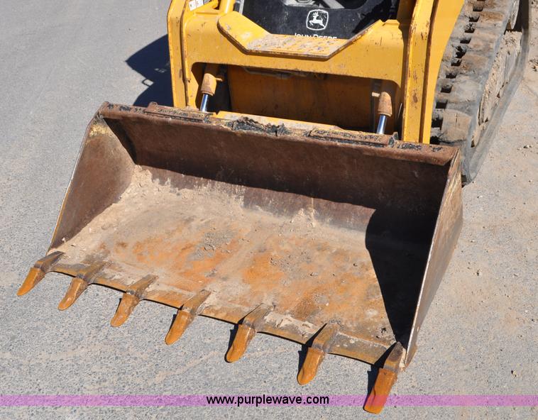 image for item G7343 2009 John Deere CT315 skid steer