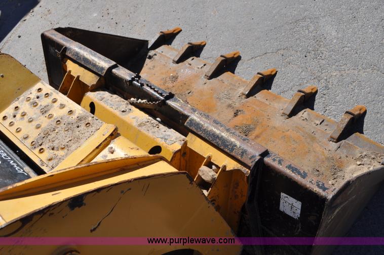 image for item G7343 2009 John Deere CT315 skid steer