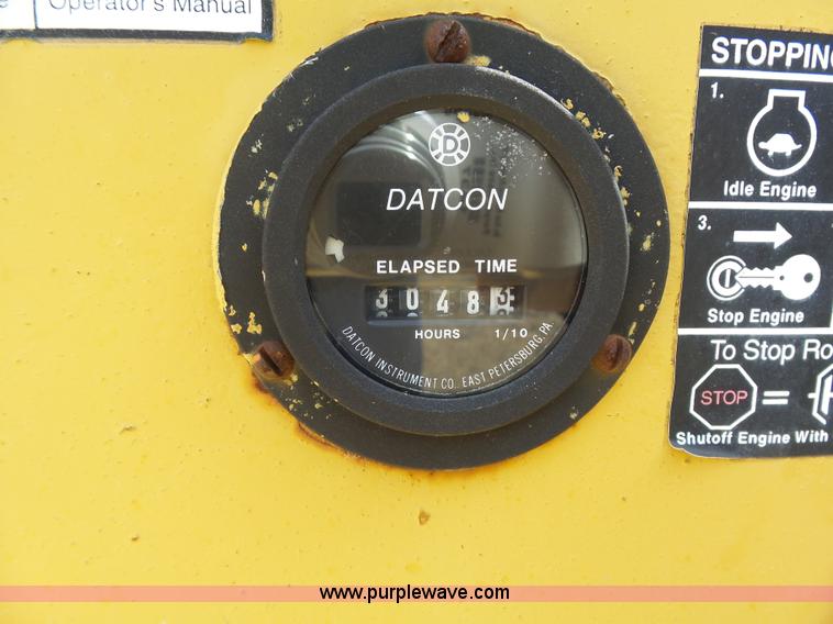 image for item J1670 Vermeer 1250 wood chipper