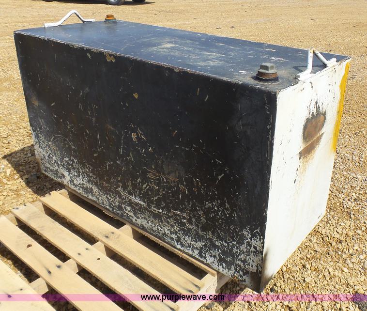image for item J1672 Fuel tank