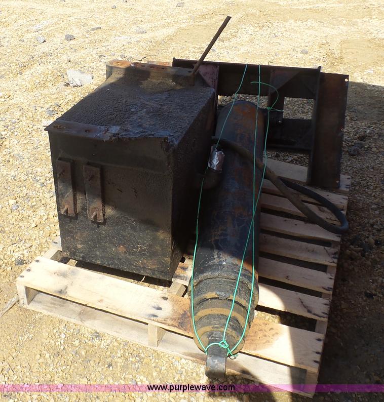 image for item J1674 Dump truck bed