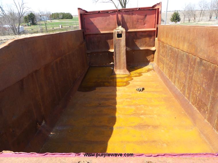 image for item J1674 Dump truck bed