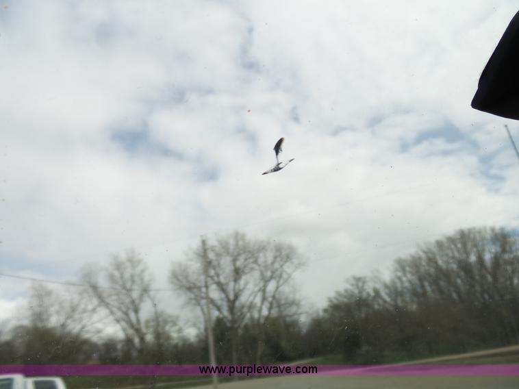 image for item J4170 2005 Chevrolet Silverado 2500HD Crew Cab pickup truck