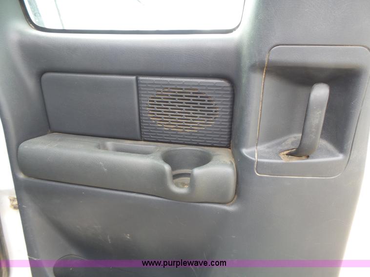 image for item J4171 2001 Chevrolet Silverado 2500HD Ext. Cab pickup truck