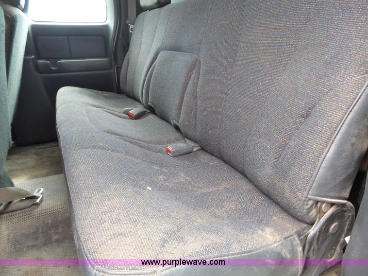 image for item J4171 2001 Chevrolet Silverado 2500HD Ext. Cab pickup truck