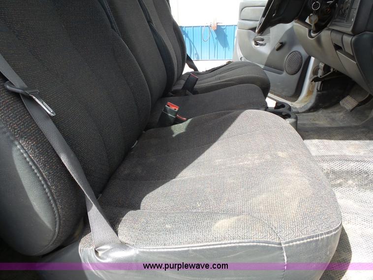 image for item J4171 2001 Chevrolet Silverado 2500HD Ext. Cab pickup truck