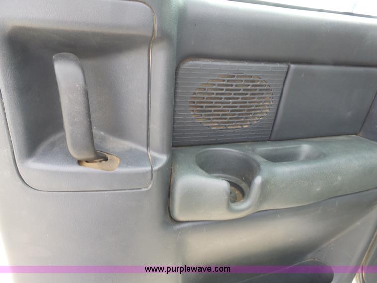 image for item J4171 2001 Chevrolet Silverado 2500HD Ext. Cab pickup truck