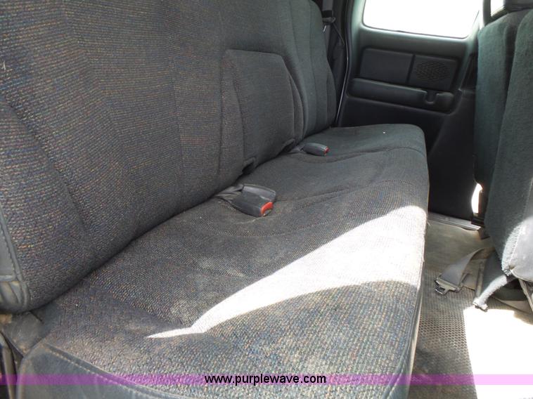 image for item J4171 2001 Chevrolet Silverado 2500HD Ext. Cab pickup truck