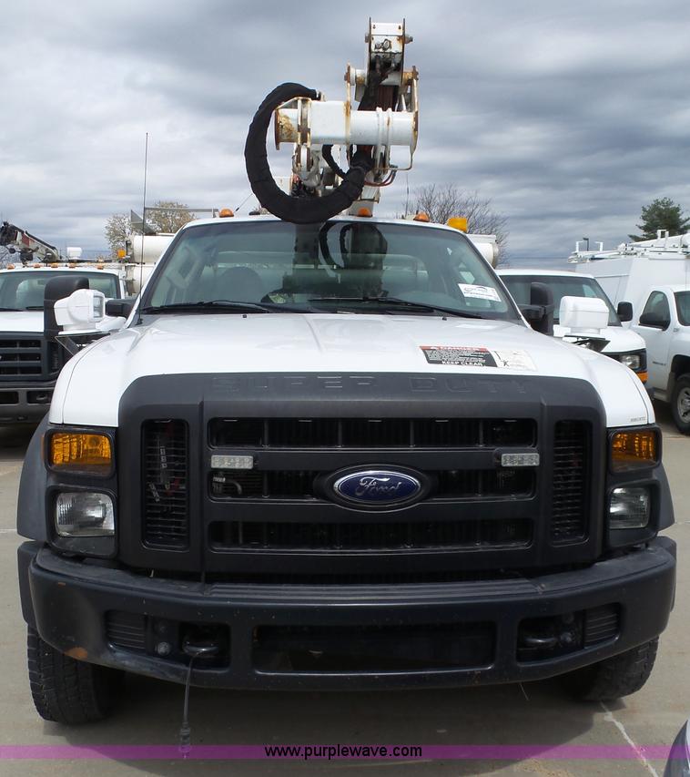 image for item J4198 2008 Ford F550 Super Duty bucket truck