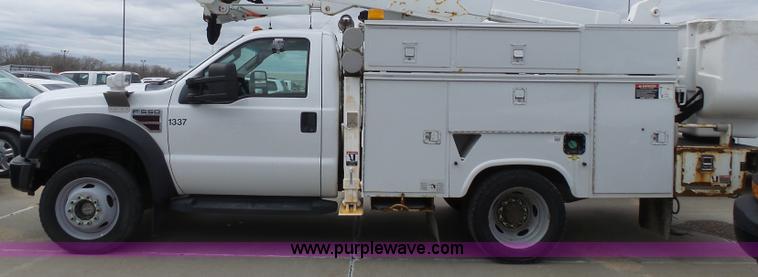 image for item J4198 2008 Ford F550 Super Duty bucket truck