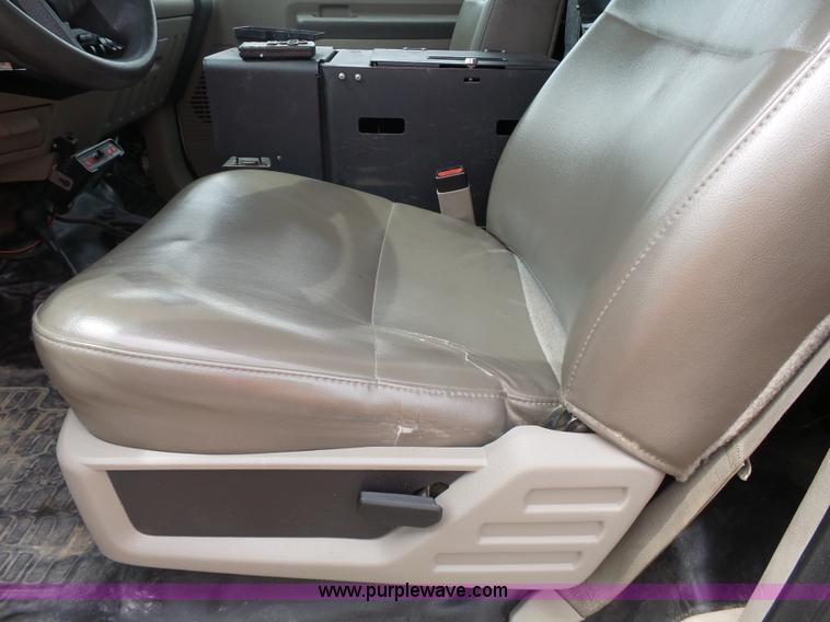 image for item J4198 2008 Ford F550 Super Duty bucket truck