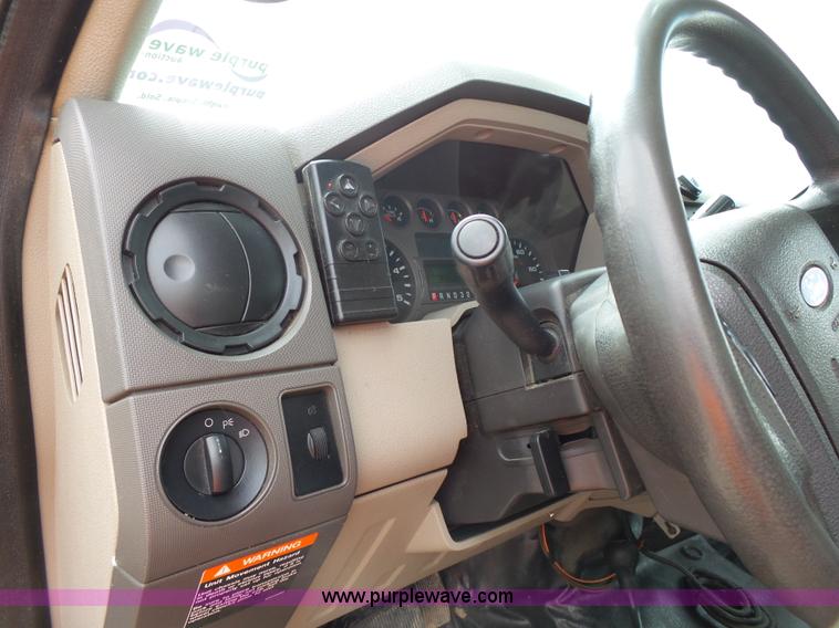 image for item J4198 2008 Ford F550 Super Duty bucket truck