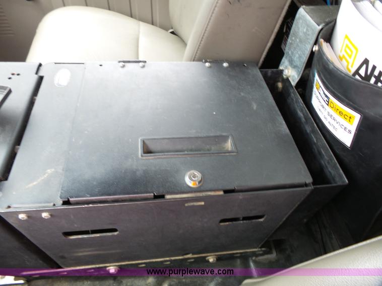 image for item J4198 2008 Ford F550 Super Duty bucket truck