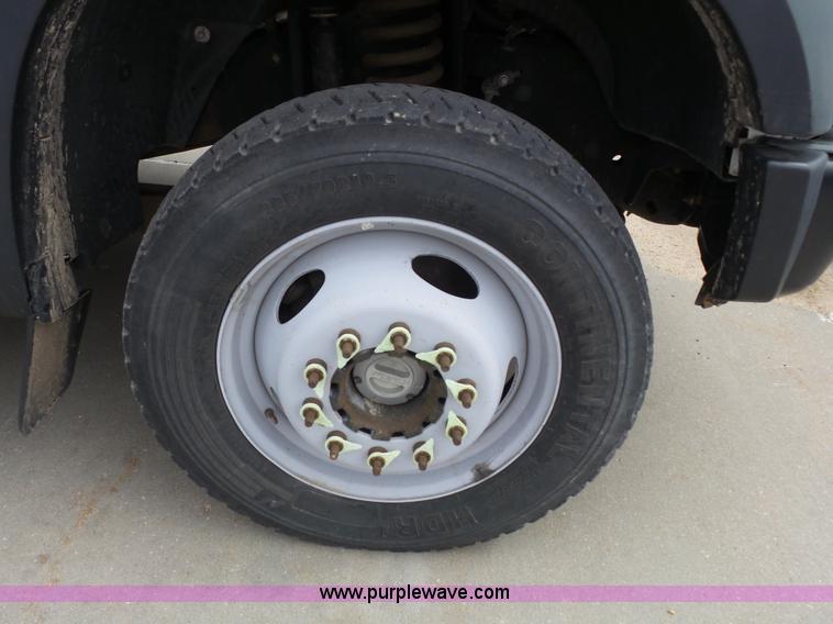 image for item J4198 2008 Ford F550 Super Duty bucket truck