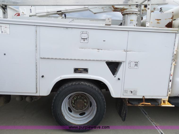 image for item J4198 2008 Ford F550 Super Duty bucket truck