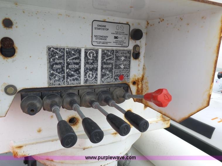 image for item J4198 2008 Ford F550 Super Duty bucket truck