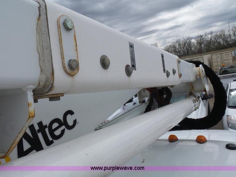 image for item J4198 2008 Ford F550 Super Duty bucket truck