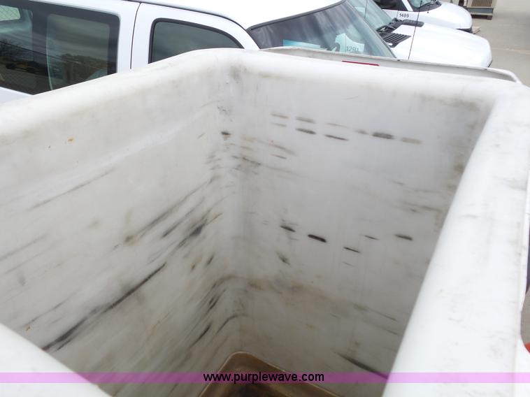 image for item J4198 2008 Ford F550 Super Duty bucket truck