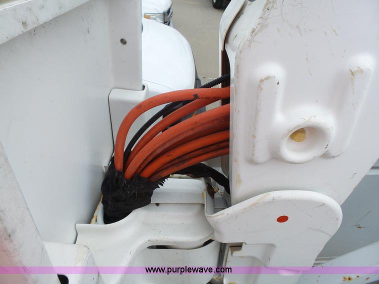 image for item J4198 2008 Ford F550 Super Duty bucket truck