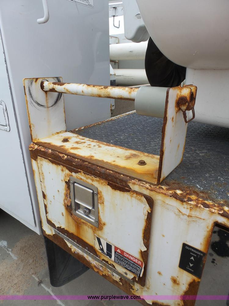 image for item J4198 2008 Ford F550 Super Duty bucket truck