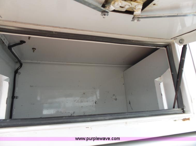 image for item J4198 2008 Ford F550 Super Duty bucket truck