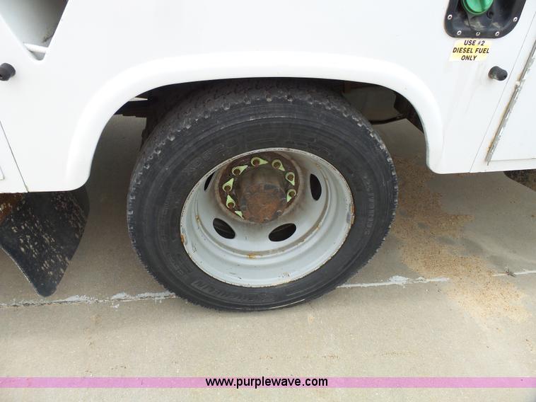 image for item J4198 2008 Ford F550 Super Duty bucket truck