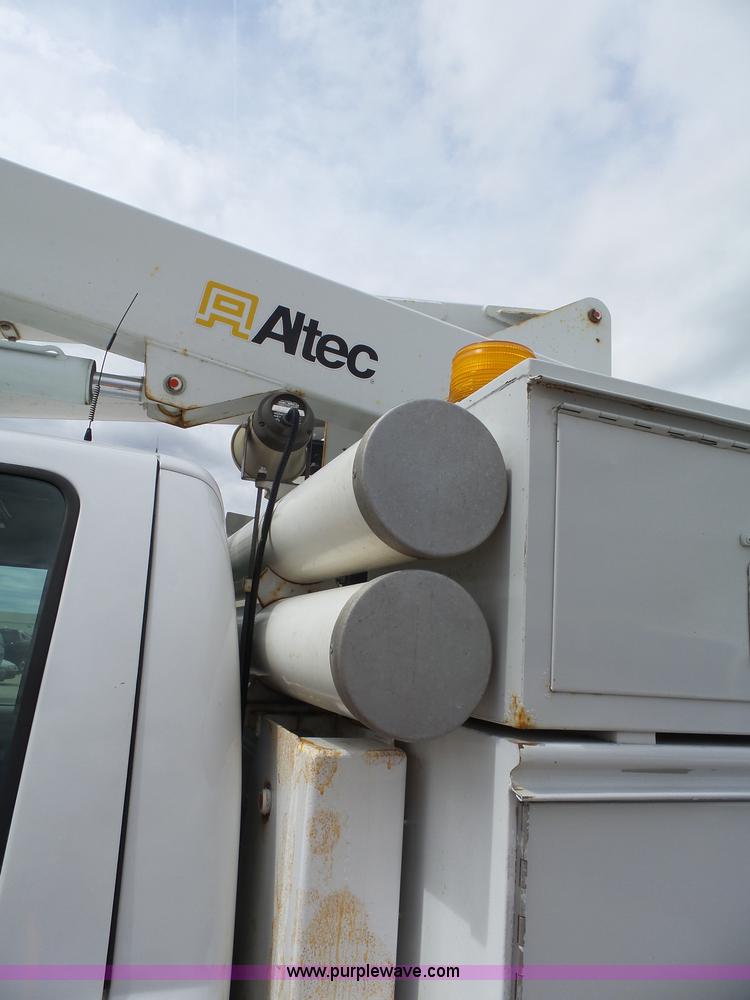 image for item J4198 2008 Ford F550 Super Duty bucket truck