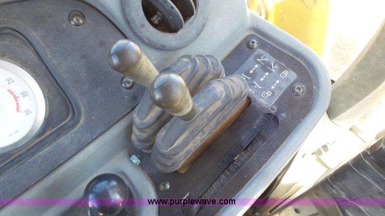 image for item J6122 2006 Caterpillar 420D backhoe
