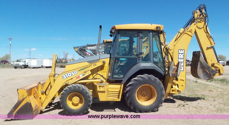 image for item J6123 2003 John Deere 310SG backhoe