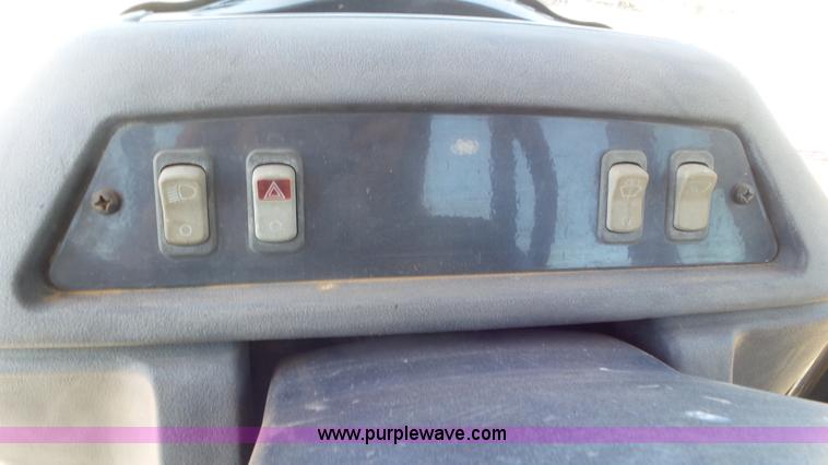 image for item J6123 2003 John Deere 310SG backhoe