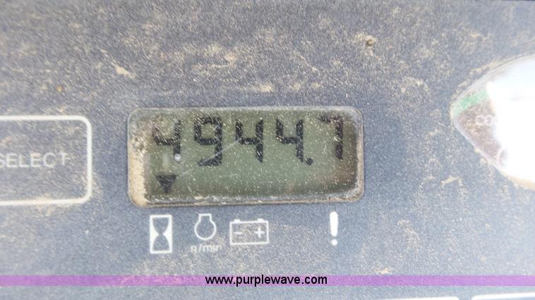 image for item J6123 2003 John Deere 310SG backhoe