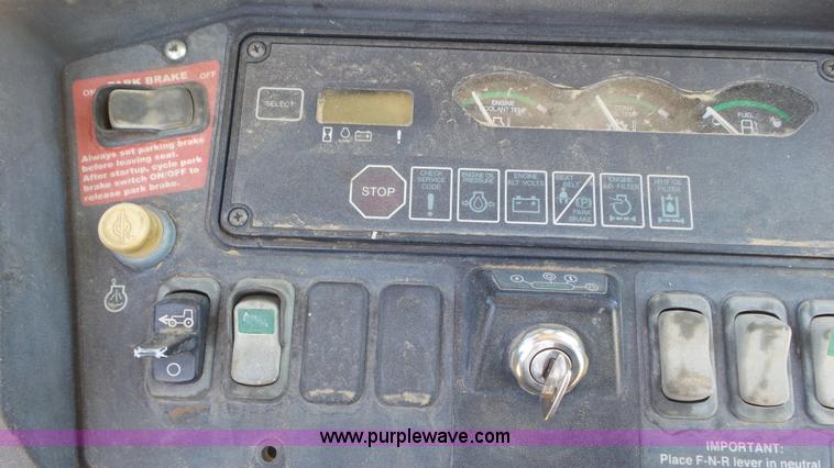 image for item J6123 2003 John Deere 310SG backhoe