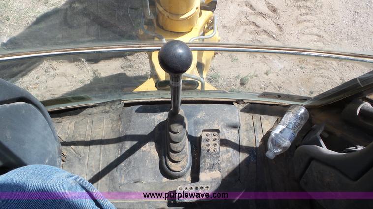 image for item J6123 2003 John Deere 310SG backhoe