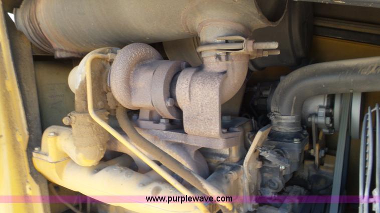 image for item J6123 2003 John Deere 310SG backhoe