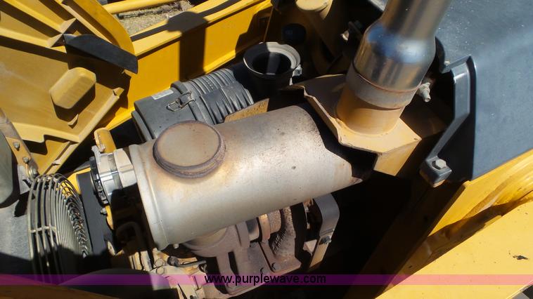 image for item J6123 2003 John Deere 310SG backhoe