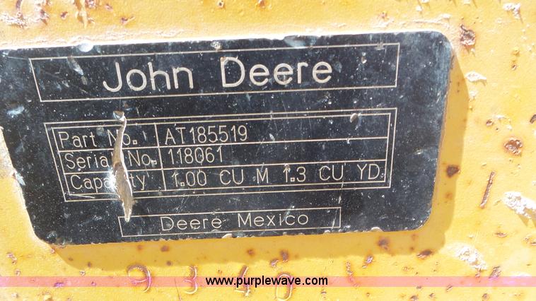 image for item J6123 2003 John Deere 310SG backhoe