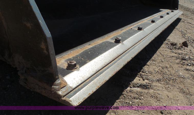 image for item J6123 2003 John Deere 310SG backhoe