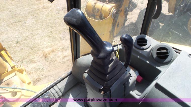 image for item J6124 2006 Caterpillar 420D backhoe