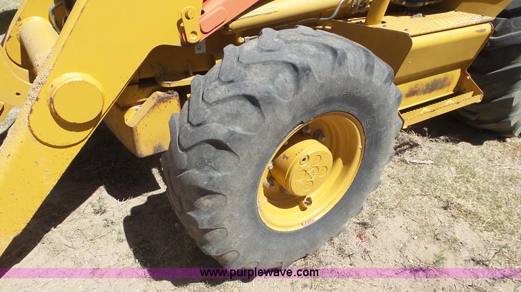 image for item J6124 2006 Caterpillar 420D backhoe