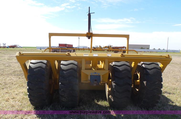 image for item J6154 2011 IMC 17C12 scraper