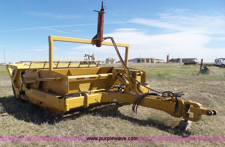 image for item J6154 2011 IMC 17C12 scraper