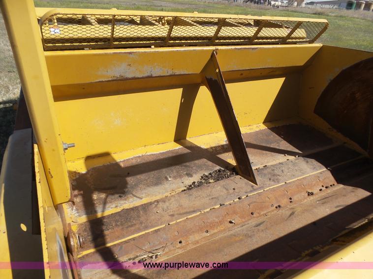 image for item J6154 2011 IMC 17C12 scraper