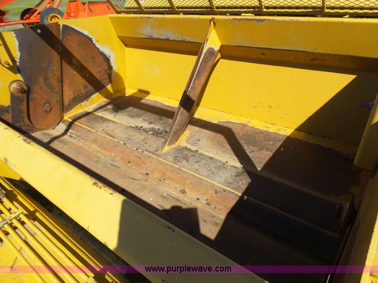 image for item J6154 2011 IMC 17C12 scraper