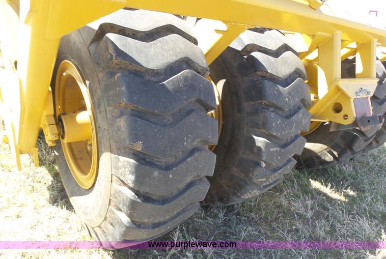 image for item J6154 2011 IMC 17C12 scraper