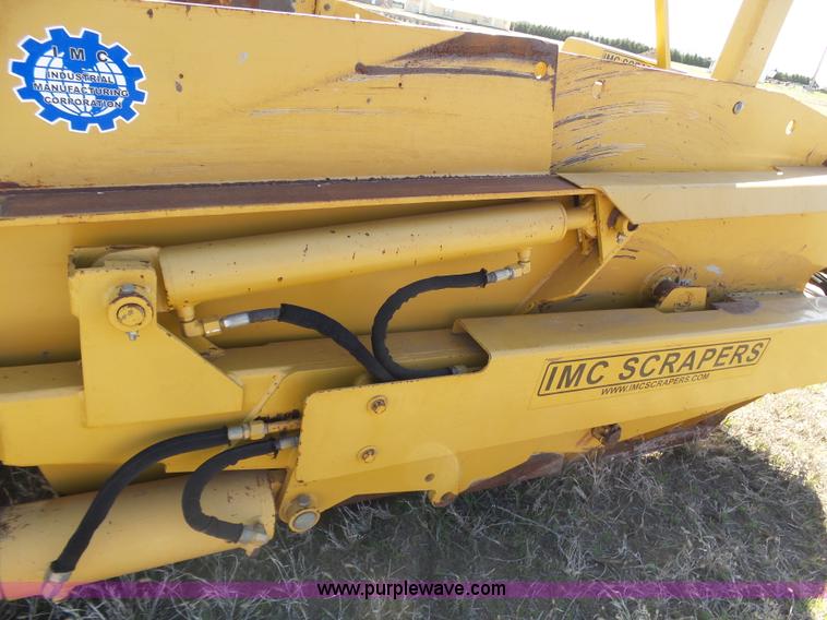 image for item J6154 2011 IMC 17C12 scraper