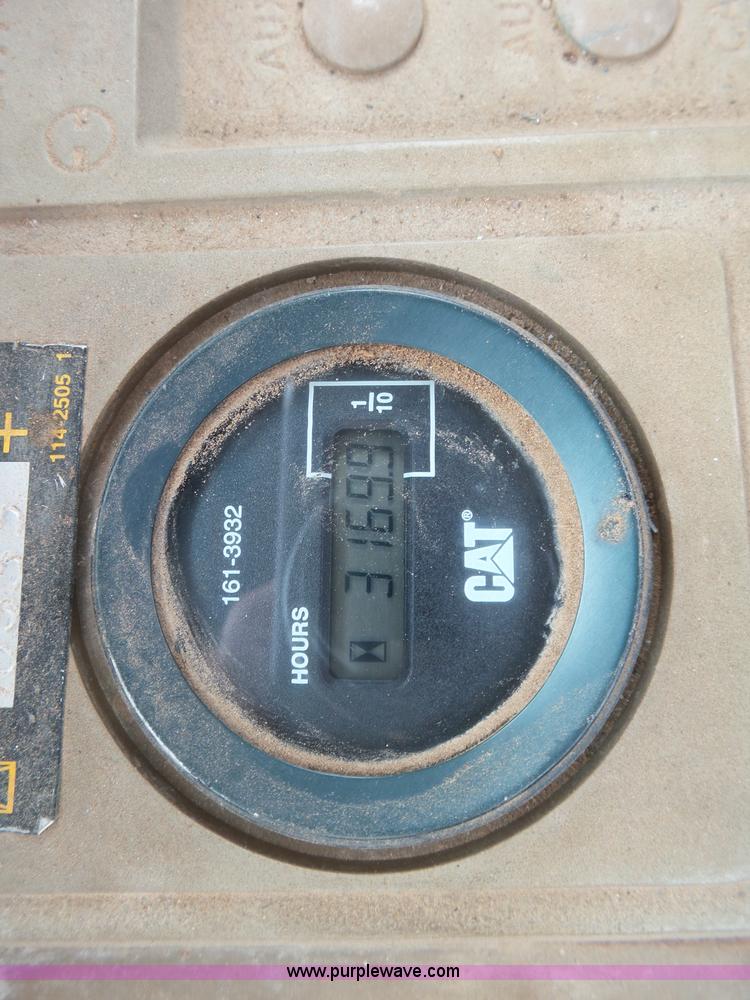 image for item J6157 1983 Caterpillar 966D wheel loader