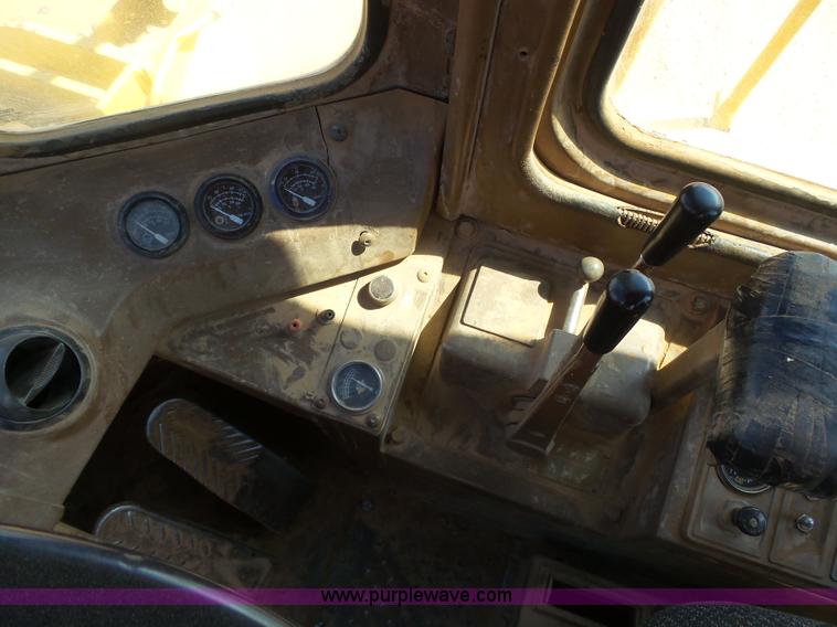 image for item J6159 1987 Caterpillar 980C wheel loader