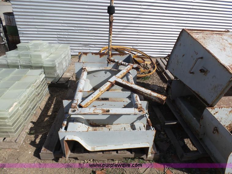 image for item J6161 1995 Power Curber 5700-B curb machine