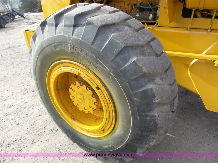 image for item J6163 1969 Fiat-Allis 645 wheel loader